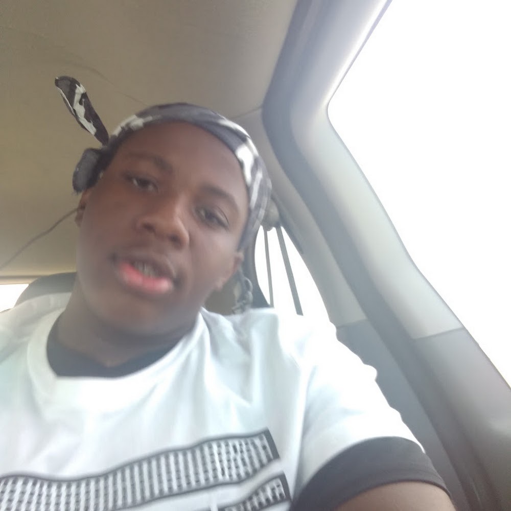 Meet your Posher, Devin